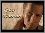 niebieskie oczy, Gary Oldman